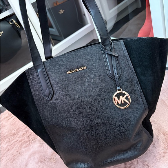 Michael Kors Black and Gold Tote - Picture 1 of 6